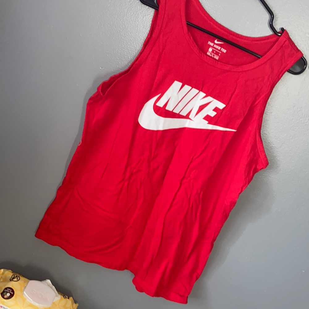 Men’s Nike muscle shirt